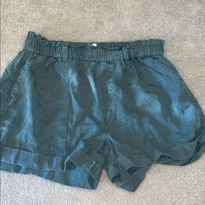 Aerie green XS shorts